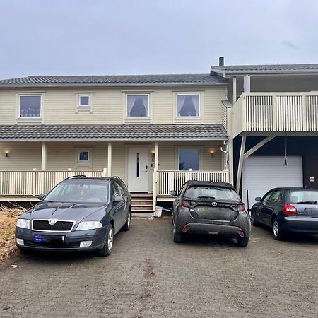 Lofoten Booking Leknes Eksteriør billede